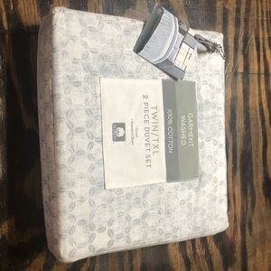 Twin XL duvet and sham